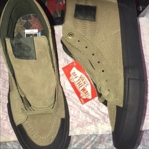 vans dakota roche sk8 hi pro